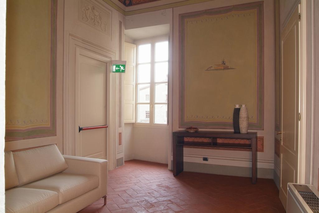 Dimora Storica Palazzo Puccini Bed & Breakfast Pistoia Room photo
